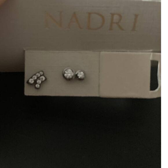 NWT Nadri stud earrings - Picture 2 of 2